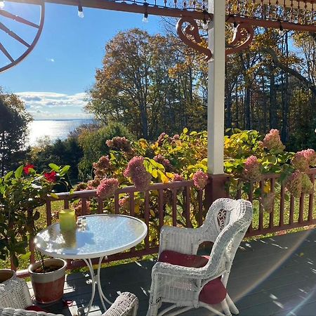 Victorian By The Sea Bed & Breakfast Lincolnville Exterior foto