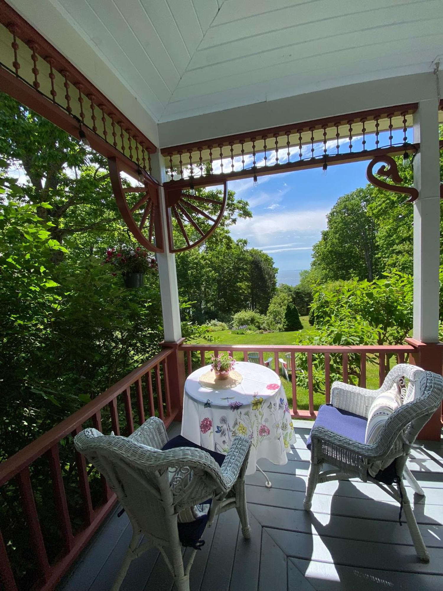 Victorian By The Sea Bed & Breakfast Lincolnville Exterior foto