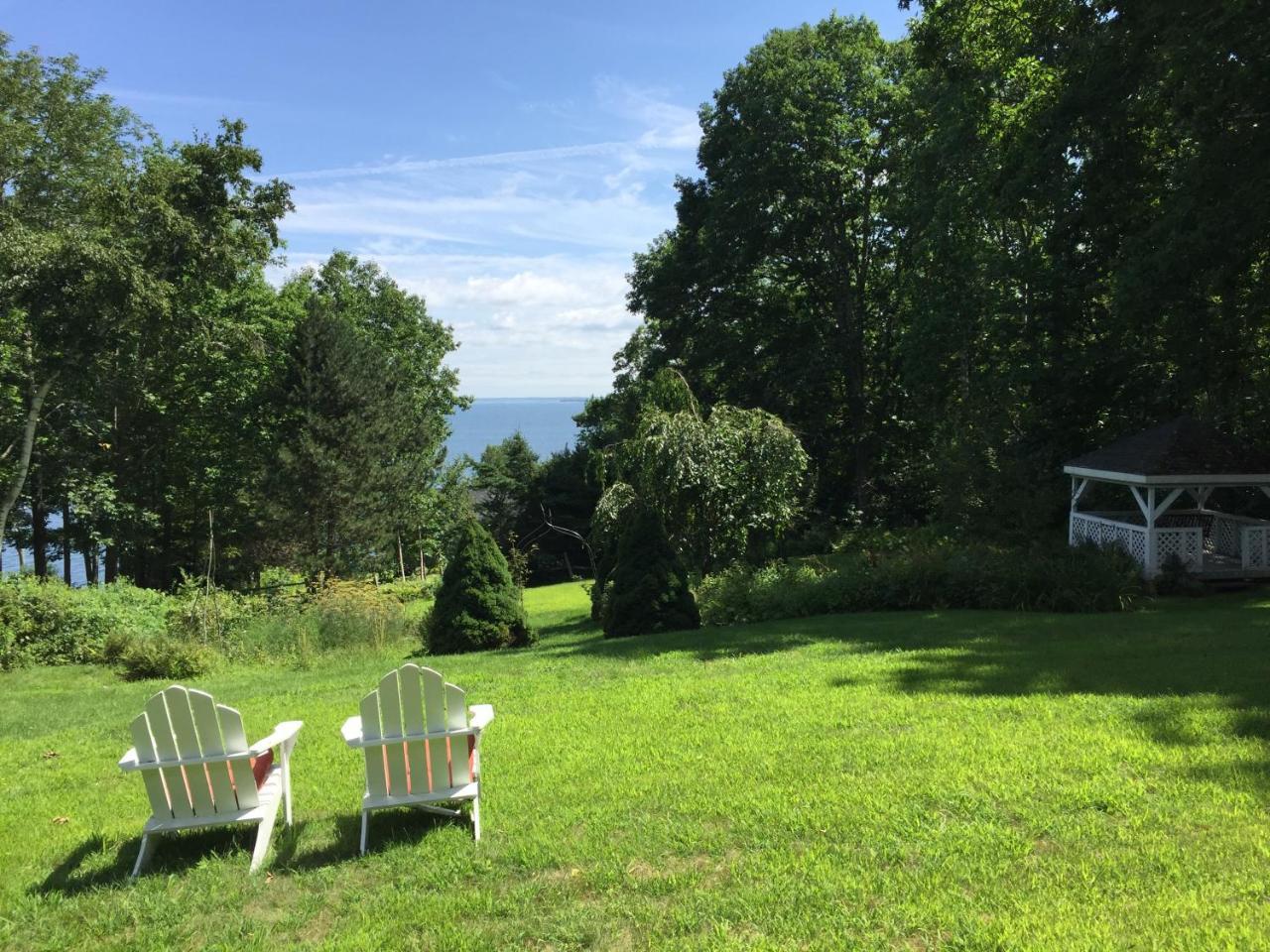 Victorian By The Sea Bed & Breakfast Lincolnville Exterior foto
