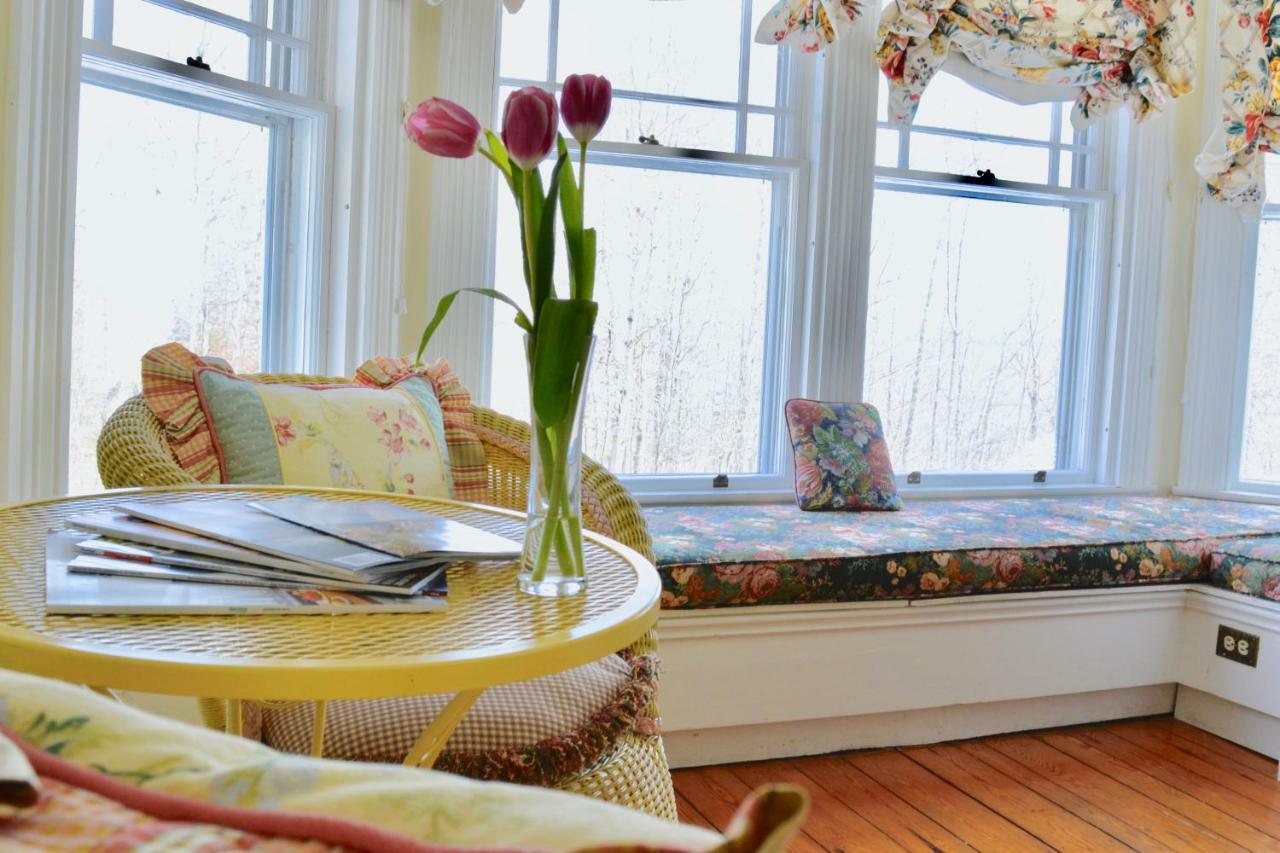 Victorian By The Sea Bed & Breakfast Lincolnville Exterior foto